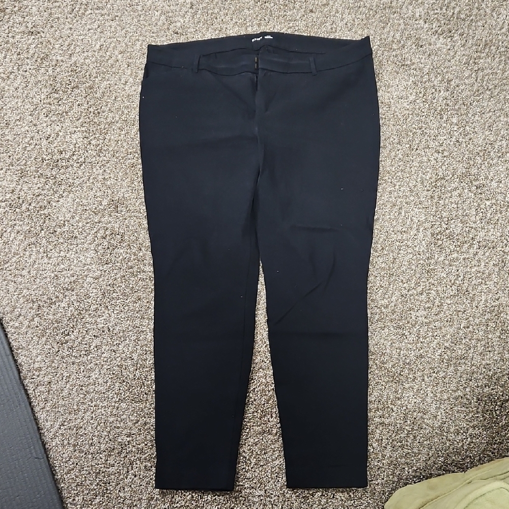 Old Navy Black Pixie Pants